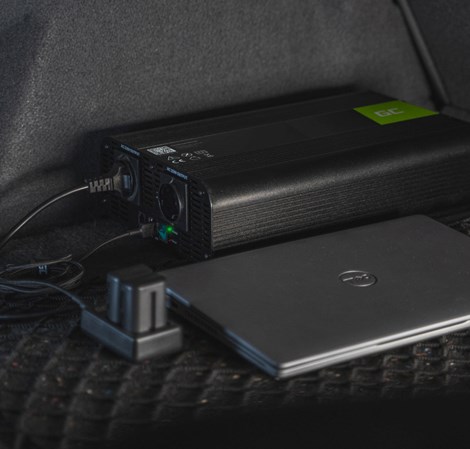 Green Cell inverter 12V na 230V, 150W/300W čisti sinus