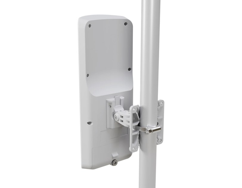 Mikrotik L22UGS-5HaxD2HaxD-15S, 2.4/5GHz Wi-Fi 6, Dual-core CPU,POE-IN (uključen injektor), SFP (2.5G), do 20km, USB Port, 256 MB RAM, Antenna gain: 2.4 GHz - 12 dBi, 5 GHz - 15 dBi