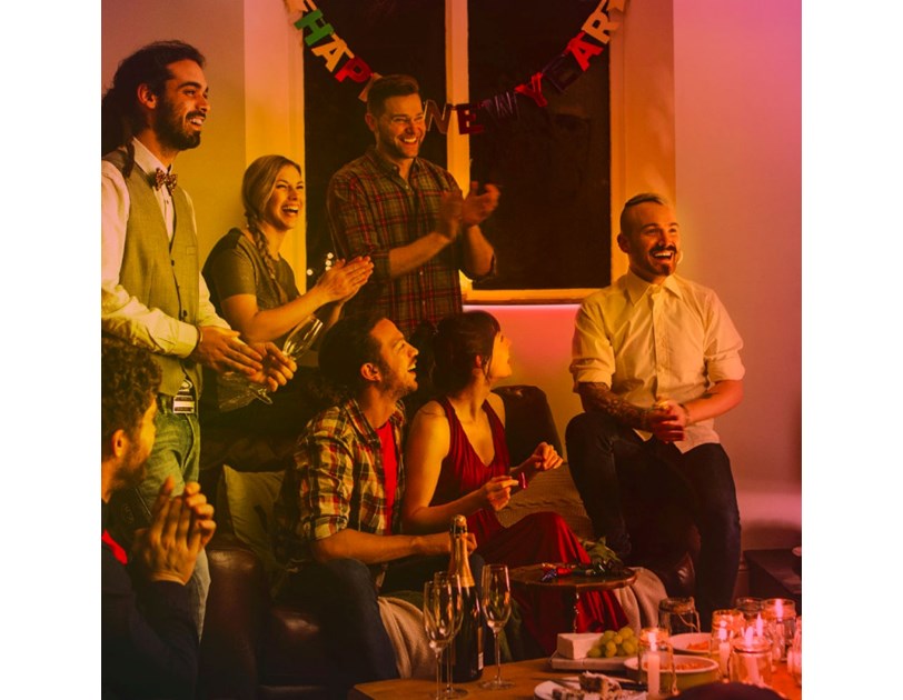 TP-Link Tapo Smart WiFi LED traka RGB, 5m, 20.5W, dimabilna, Tapo app, glasovna kontrola - Alexa & Google Assistant