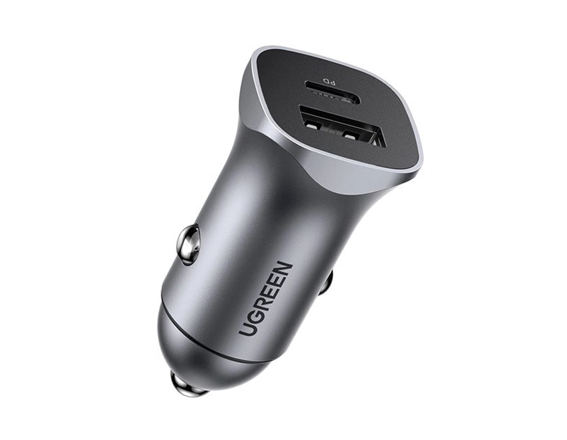 UGREEN auto punjač 24W, USB-C+USB-A, PD3.0/QC3.0, srebrni