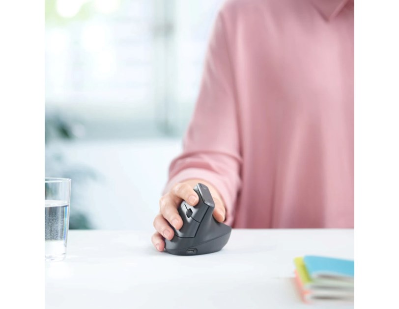 Logitech MX Vertical Advanced vertikalni ergonomski bežični optički miš, za dešnjake, USB, grafit (910-005448)