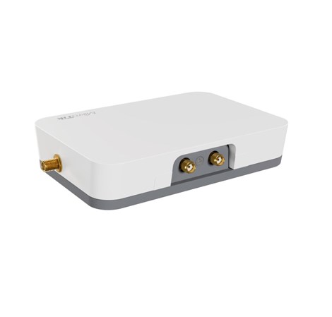 Mikrotik KNOT LR8 kit - IoT Gateway, 650MHz CPU, 64MB RAM, 2×10/100Mbps (PoE-in/PoE-out) 2.4Ghz 802.11b/g/n Dual Chain, R11e-LoRa8 card (863-870MHz 14dBm), BT5.2, GPS, microUSB, RouterOS L4