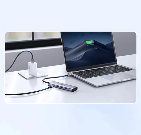 UGREEN 5-portni USB-C HUB 3x USB-A 3.2, 1xUSB-C PD, 1xHDMI 4K 30 fps, sivi