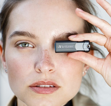 Verbatim PinStripe 64GB USB3.2 Gen1, crni