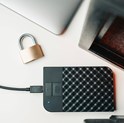 Verbatim 2.5" Fingerprint Secure Portable 2TB HDD USB3.1 Gen1, AES 256-bit hardware enkripcija, zaštita pristupa otiskom prsta