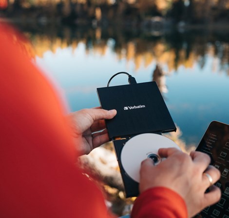 Verbatim CD/DVD Slimline vanjski snimač, M-Disc kompatibilan, USB3.2/USB-C, crni