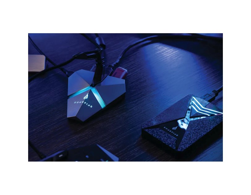 SureFire Axis igraći HUB - držač za miš, 3×USB 3.2 Gen1, 1×MicroSD, RGB LED