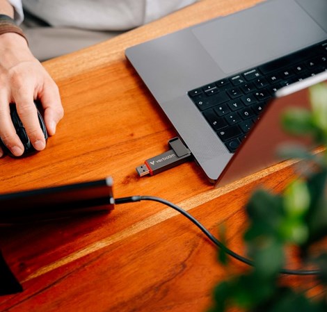 Verbatim Dual QuickStick 1TB, USB-C & USB-A, USB 3.2 Gen 1, 550/500 MB/s