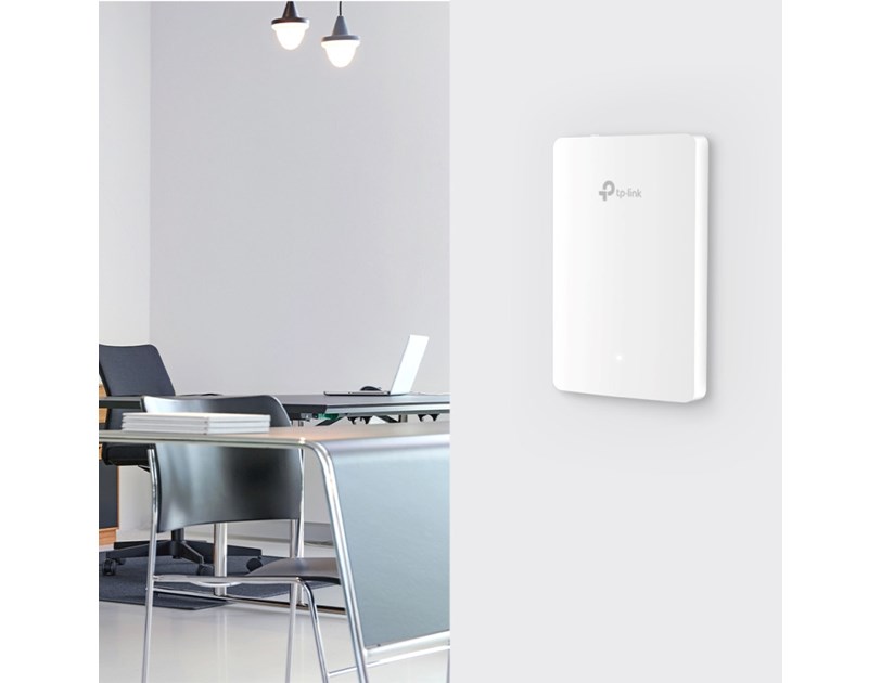 TP-Link Omada AX1800 bežična pristupna točka zidna/stropna Dual-Band Wi-Fi 6 (AP) 574Mbps/1201Mbps (2.4GHz/5GHz), 802.11ax/ac/n/g/b/a, 4×G-LAN, podrška za PoE, 2×interna antena