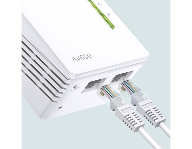 TP-Link AV600 Powerline bežični mrežni adapter, 300Mbps/600Mbps (2.4GHz/5GHz), HomePlug AV, Plug and Play (TL-WPA4220 & TL-PA4010)