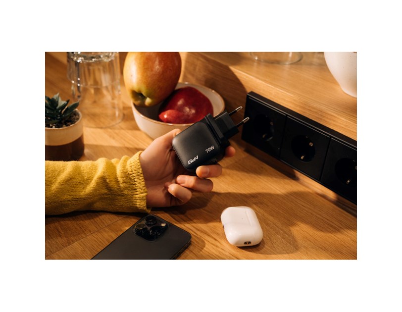Verbatim Mini GaN zidni punjač 70W, 2×USB-C/1×USB-A, PD/QC 3.0