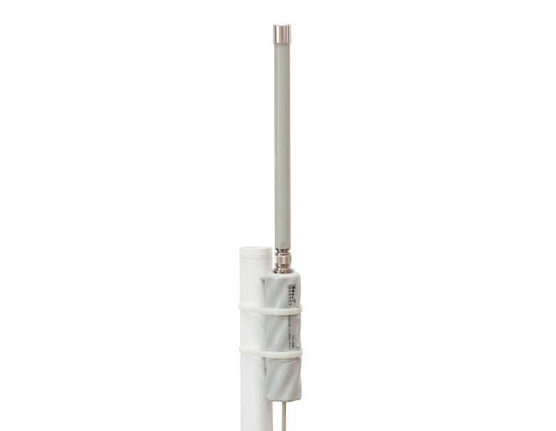 Mikrotik RB GrooveA-52HPn, 600MHz Atheros CPU, 64MB RAM,1×LAN, ugrađeno 2.4/5GHz 802.11a/b/g/n, RouterOS L4, PoE injector, 24V strujni adapter, 6dBi Omni antena