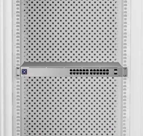 Ubiquiti UniFi Managed 24-port Gigabit Switch, 2×10G SFP+, Rackmount, (USW-PRO-24)