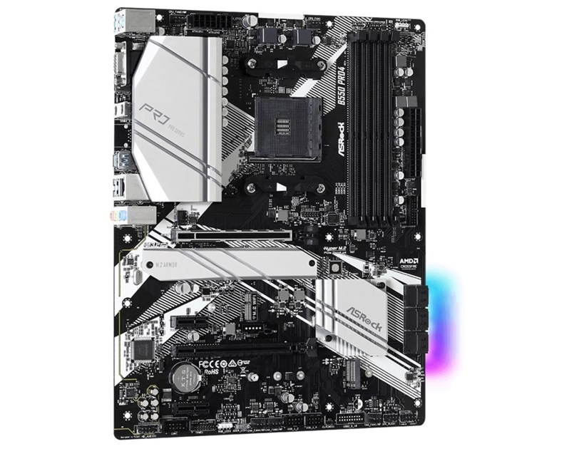 ASRock B550 PRO4, S.AM4, 4× DDR4/4133, PCIe 4.0, VGA/HDMI, ATX