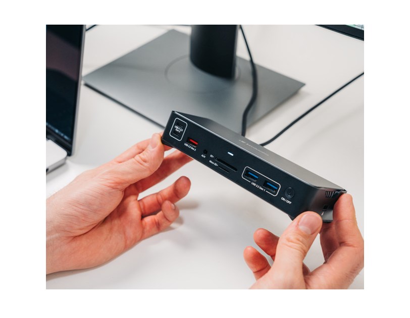 Verbatim CDS-15 portni USB-C Pro Docking Station  2 x HDMI | DP | RJ45 | USB-A 3.1 | 2 x USB-A 3.0 | USB-A 2.0 | 2 x USB-C® 3.1 | SD | microSD | Audio | USB-C PD | USB-C Host