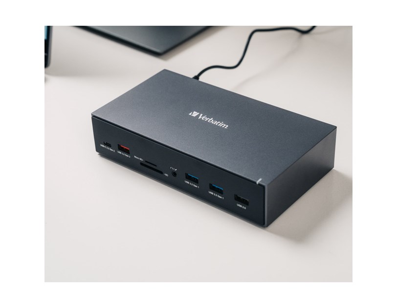 Verbatim CDS-17 portni USB-C Pro Docking Station HDMI do 8K | 2 x HDMI do 4K | 2 x DP | RJ45 | USB-A 3.2 | 2 x USB-A 3.0 | 2 x USB-A 2.0 | USB-C® 3.2 | SD | microSD | Audio | DC napajanje | USB-C Host