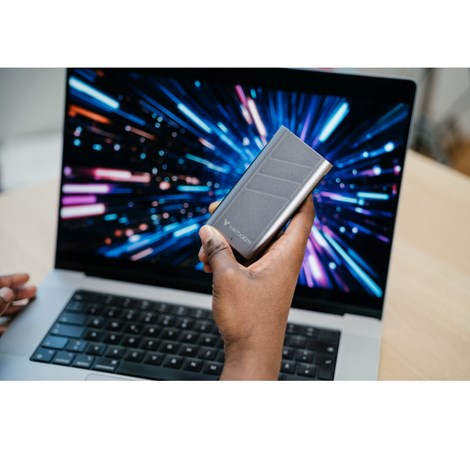 Verbatim TurboMetal 1TB SSD USB4 vanjski disk, R/W: 3700/3600 MB/s