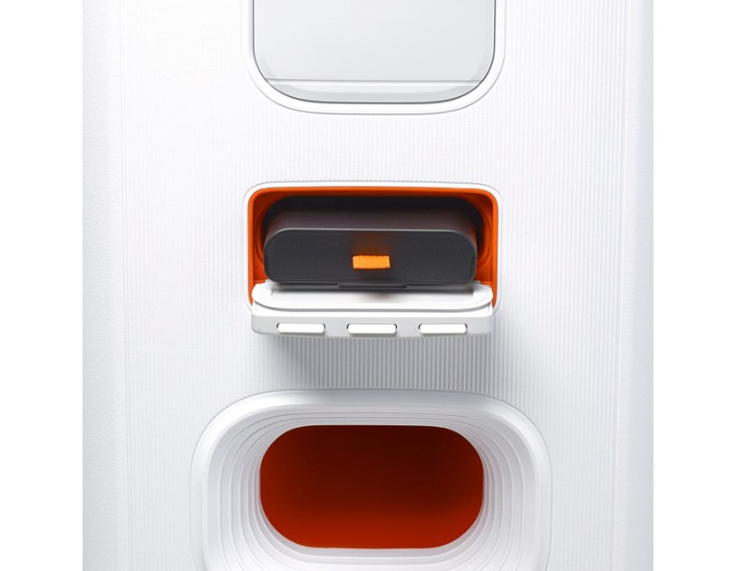 JBL PARTYBOX 320 Prijenosni bežični bluetooth zvučnik velike snage 240W, Bluetooth, USB, RGB osvjetljenje, bijeli