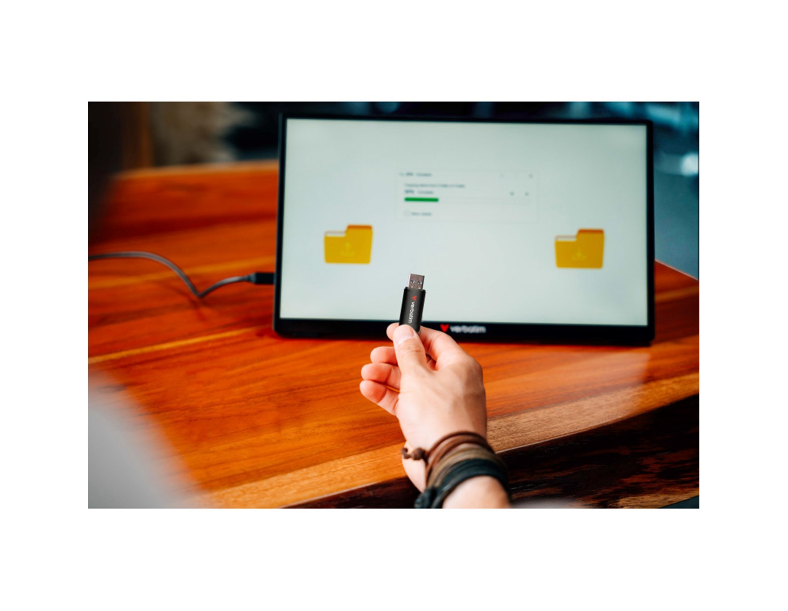 Verbatim V200 Metal 128GB USB 3.2 Aluminium, R/W: 200/80 MB/s