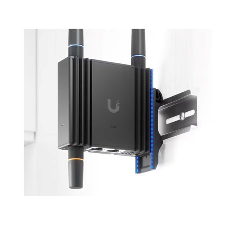 Ubiquiti UMR-Ultra LTE router