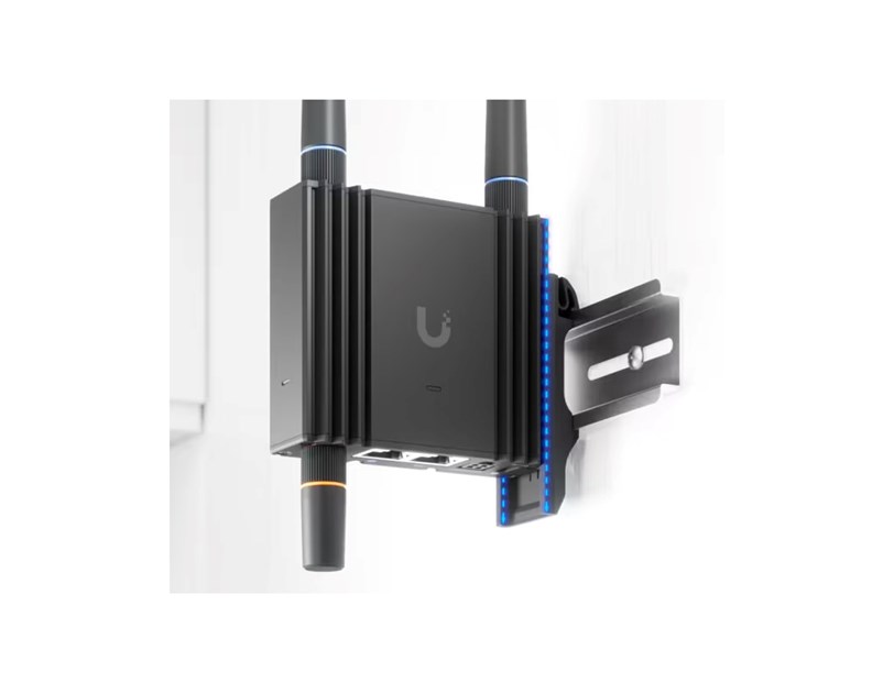 Ubiquiti UMR-Ultra LTE router