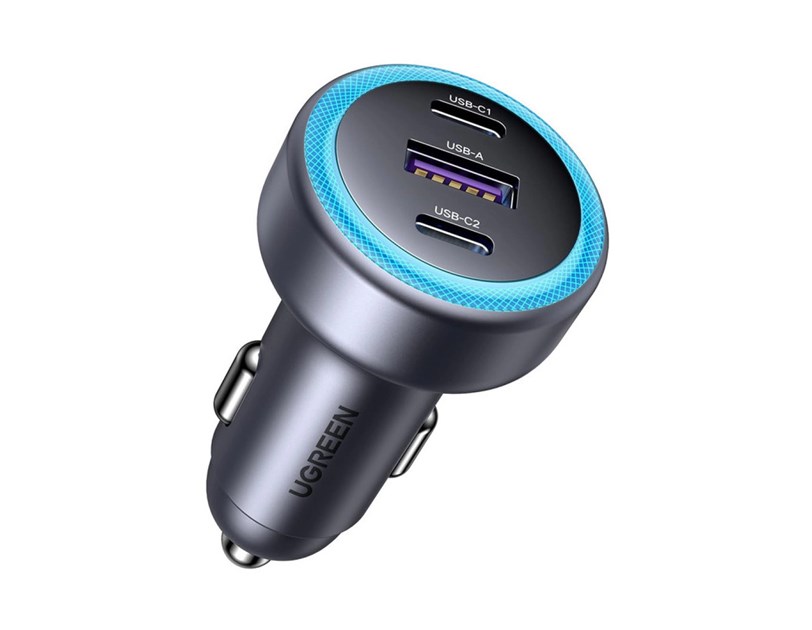 UGREEN auto punjač 30W s 3 ulaza, 2x USB-C, USB-A, PD3.0/QC3.0, sivi
